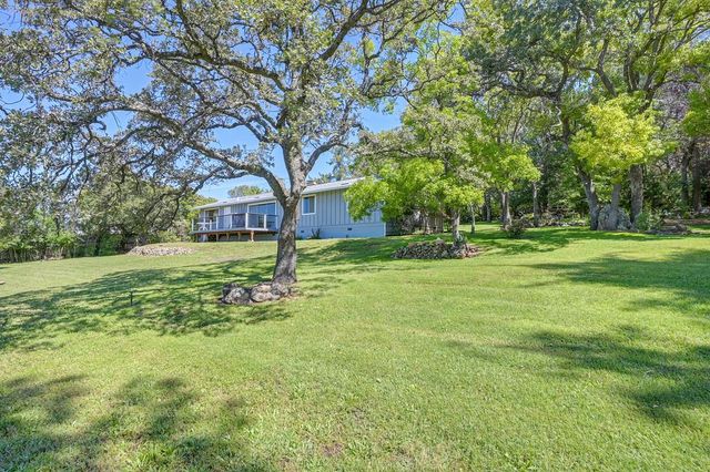 3735 Bell Rd, Auburn, CA 95603