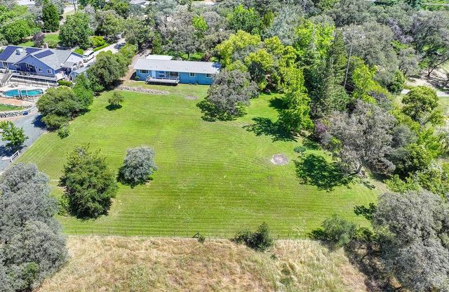 3735 Bell Rd, Auburn, CA 95603