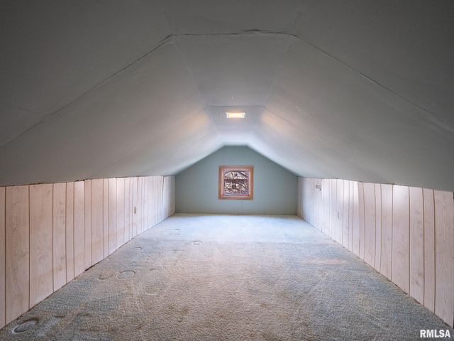 1111 S 6TH Street, Pekin, IL 61554