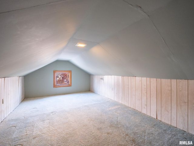 1111 S 6TH Street, Pekin, IL 61554