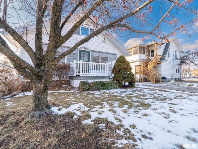 1111 S 6TH Street, Pekin, IL 61554