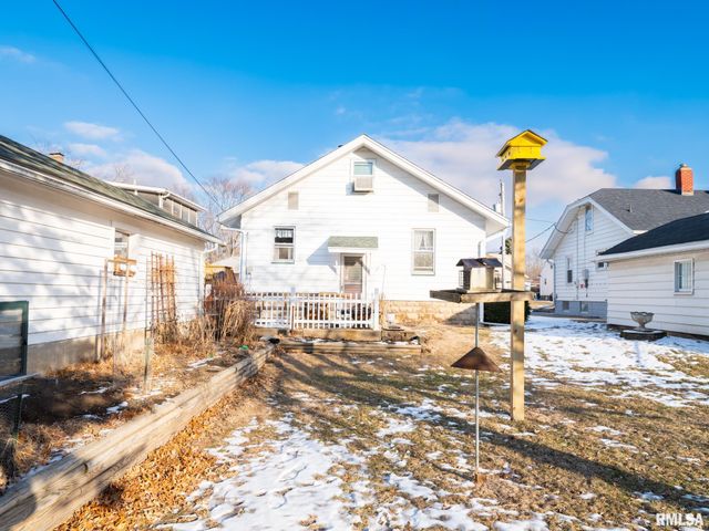 1111 S 6TH Street, Pekin, IL 61554