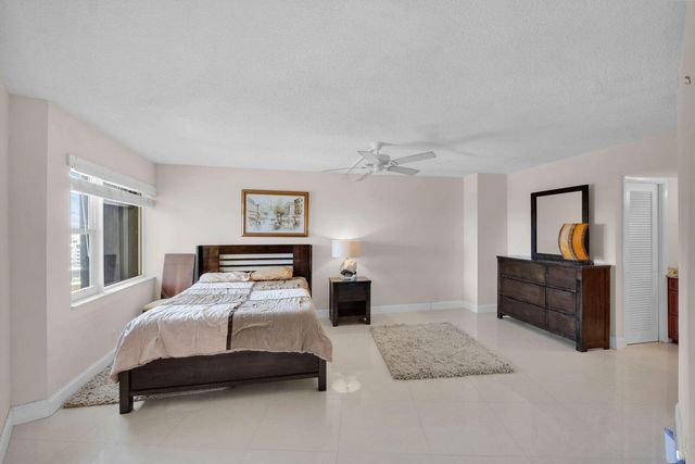 1200 HIBISCUS Avenue 1406, Pompano Beach, FL 33062