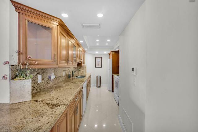 1200 HIBISCUS Avenue 1406, Pompano Beach, FL 33062