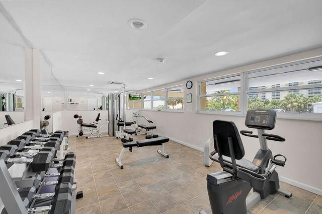 1200 HIBISCUS Avenue 1406, Pompano Beach, FL 33062