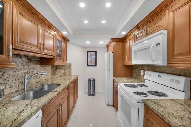 1200 HIBISCUS Avenue 1406, Pompano Beach, FL 33062
