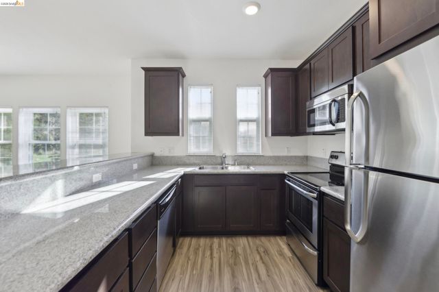 720 Shell Ave, Martinez, CA 94553