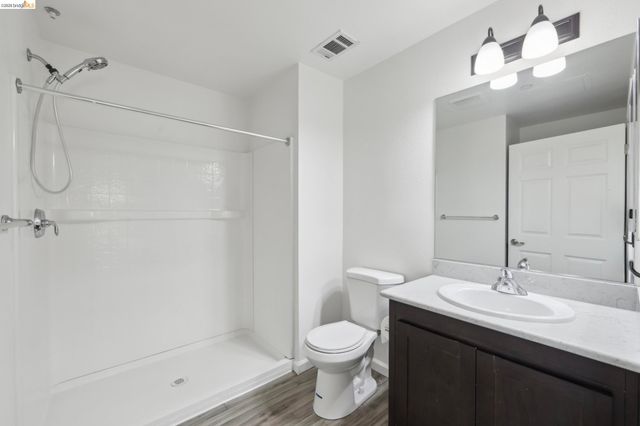 720 Shell Ave, Martinez, CA 94553