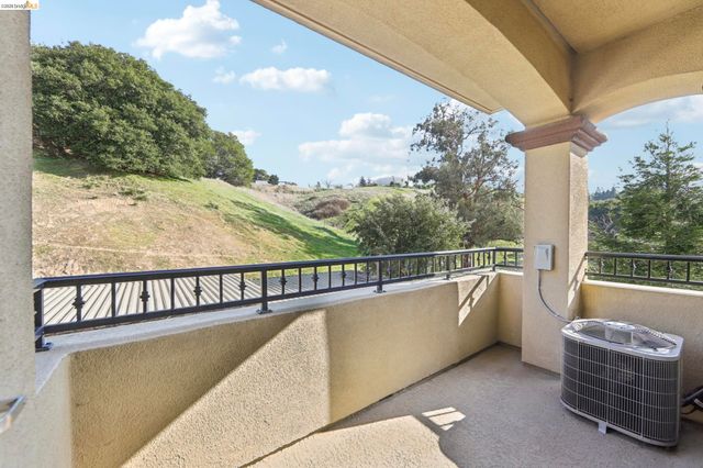 720 Shell Ave, Martinez, CA 94553