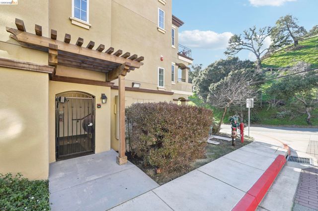 720 Shell Ave, Martinez, CA 94553