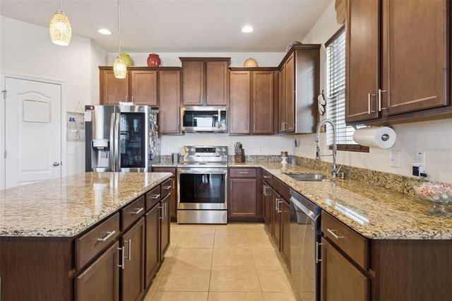 417 ROCK SPRINGS CIRCLE, Groveland, FL 34736