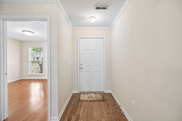 633 Forest Glen Cir, Murfreesboro, TN 37128