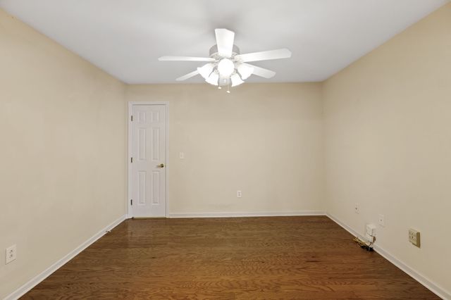 633 Forest Glen Cir, Murfreesboro, TN 37128