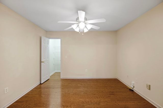 633 Forest Glen Cir, Murfreesboro, TN 37128