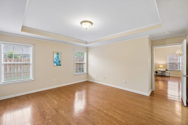633 Forest Glen Cir, Murfreesboro, TN 37128