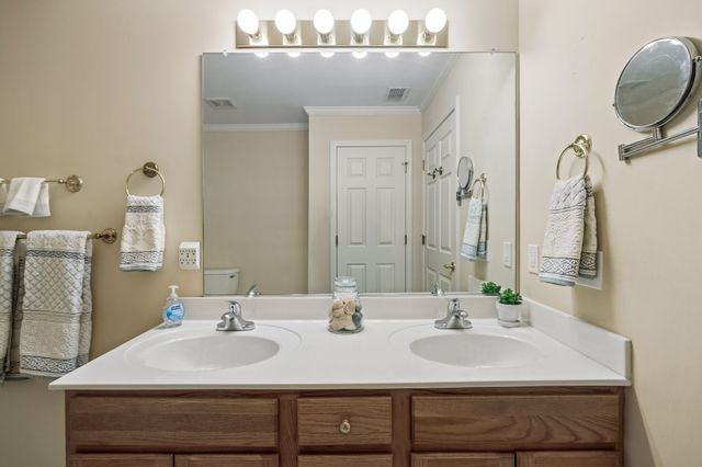 633 Forest Glen Cir, Murfreesboro, TN 37128