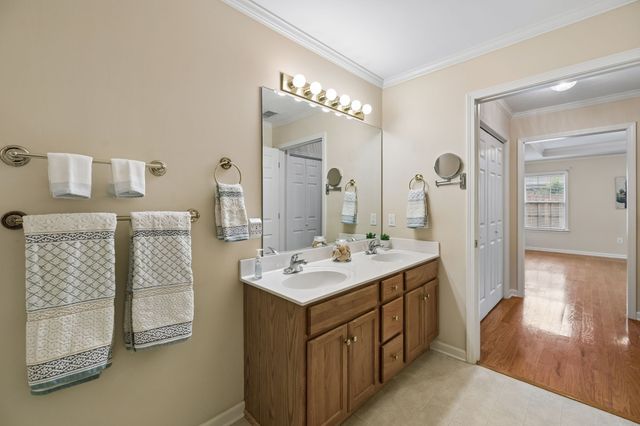 633 Forest Glen Cir, Murfreesboro, TN 37128