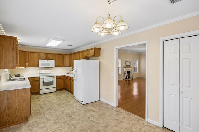 633 Forest Glen Cir, Murfreesboro, TN 37128