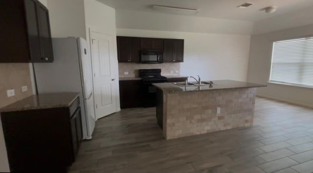 137 Rafe CT, Kyle, TX 78640