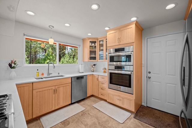 10117 S ANDRUS Rd, Cheney, WA 99004