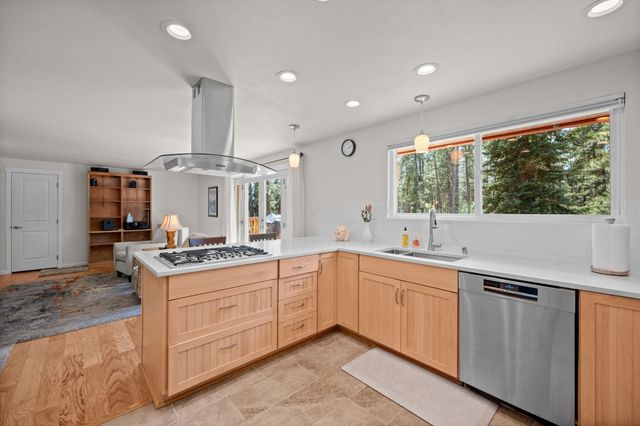10117 S ANDRUS Rd, Cheney, WA 99004