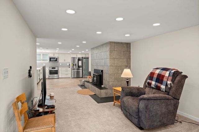 10117 S ANDRUS Rd, Cheney, WA 99004