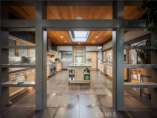 865 W Foothill, Arcadia, CA 91006