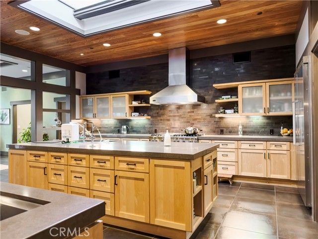 865 W Foothill, Arcadia, CA 91006