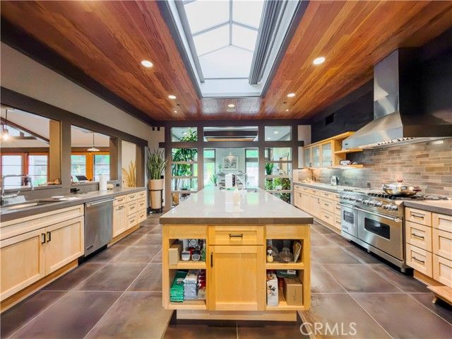 865 W Foothill, Arcadia, CA 91006