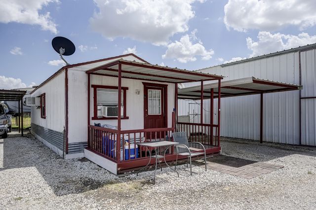 365 Country Lane, Haslet, TX 76052