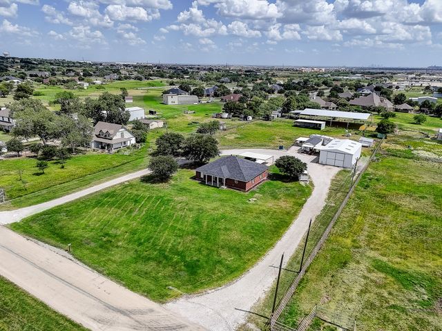 365 Country Lane, Haslet, TX 76052