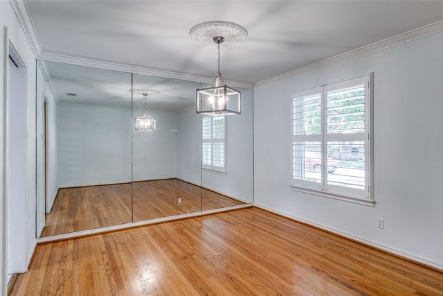 6314 Woodcrest Lane, Dallas, TX 75214