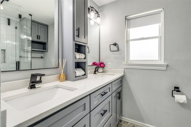 6314 Woodcrest Lane, Dallas, TX 75214