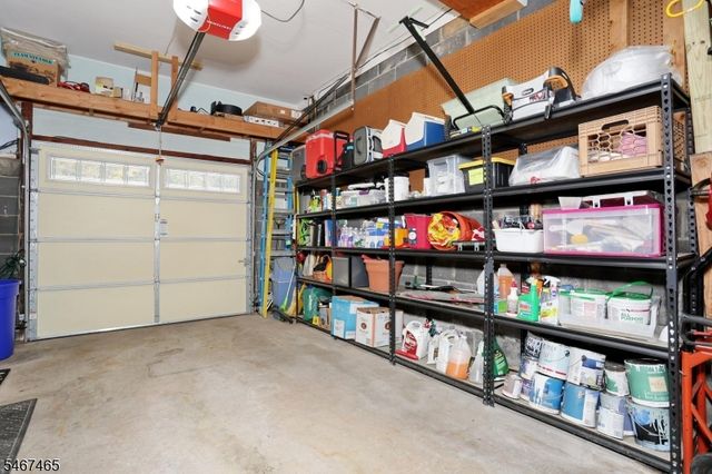 75 Hiawatha Blvd, Oakland Boro, NJ 07436