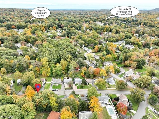 75 Hiawatha Blvd, Oakland Boro, NJ 07436