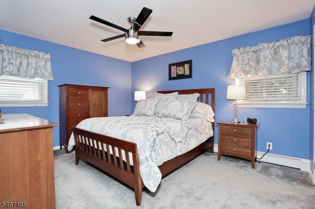 75 Hiawatha Blvd, Oakland Boro, NJ 07436