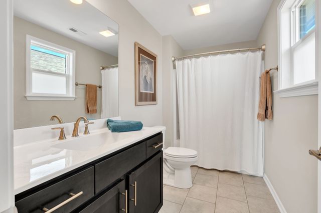 6221 Crawford Drive, Hermitage, TN 37076
