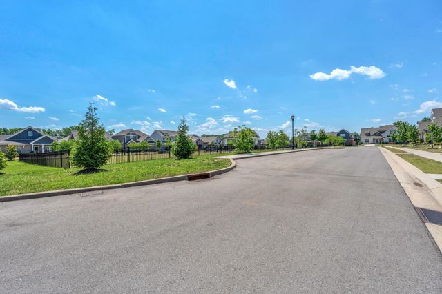 6221 Crawford Drive, Hermitage, TN 37076