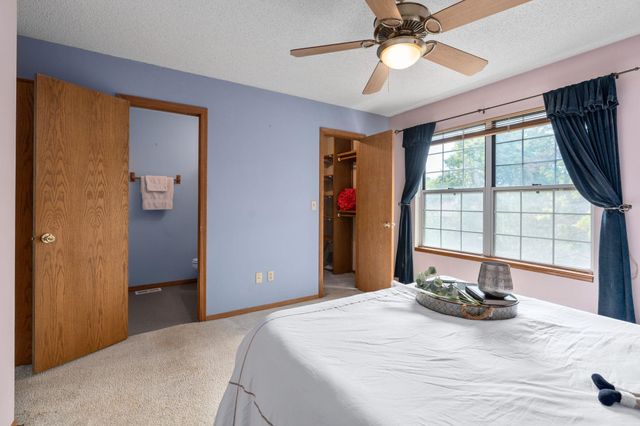 919 W Cedarwood Ct, Andover, KS 67002