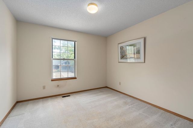 919 W Cedarwood Ct, Andover, KS 67002