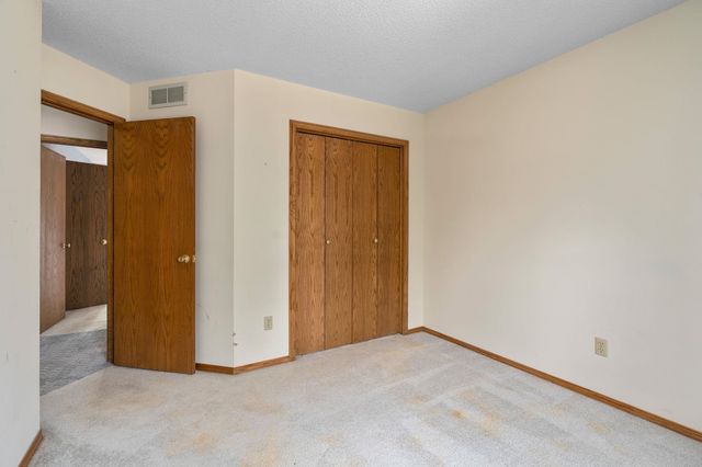 919 W Cedarwood Ct, Andover, KS 67002