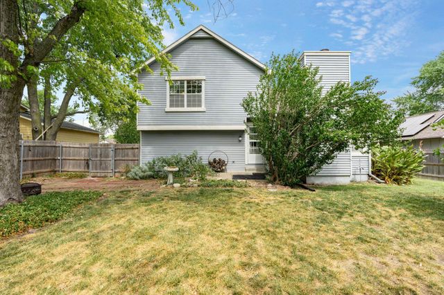 919 W Cedarwood Ct, Andover, KS 67002