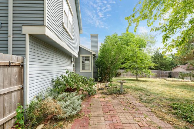 919 W Cedarwood Ct, Andover, KS 67002