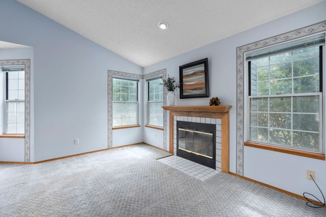 919 W Cedarwood Ct, Andover, KS 67002