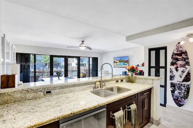 16478 NE 27th Place 34, North Miami Beach, FL 33160