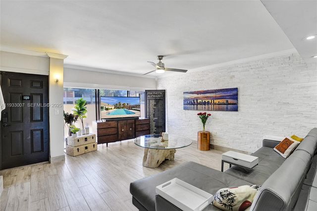 16478 NE 27th Place 34, North Miami Beach, FL 33160