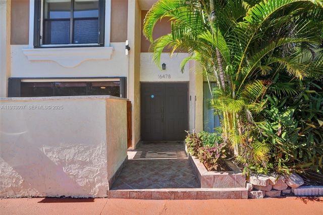 16478 NE 27th Place 34, North Miami Beach, FL 33160