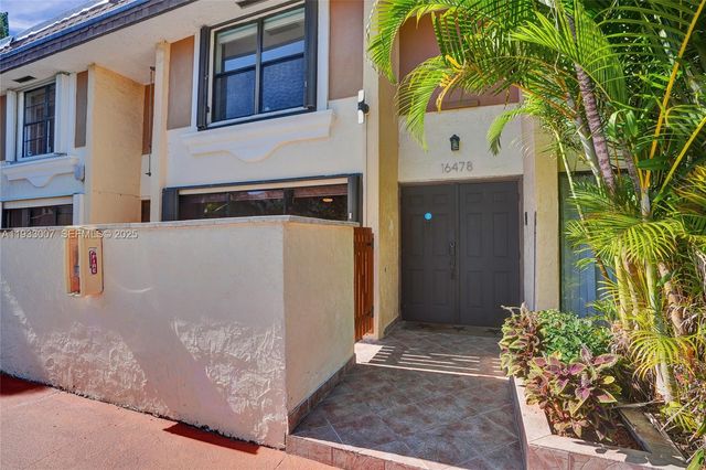 16478 NE 27th Place 34, North Miami Beach, FL 33160