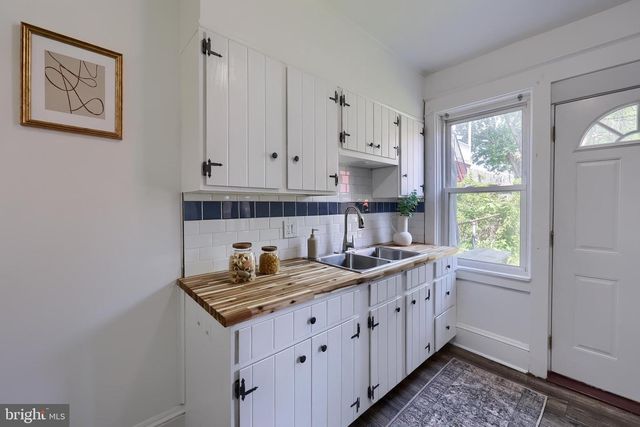 15 E FILBERT STREET, Lancaster, PA 17603