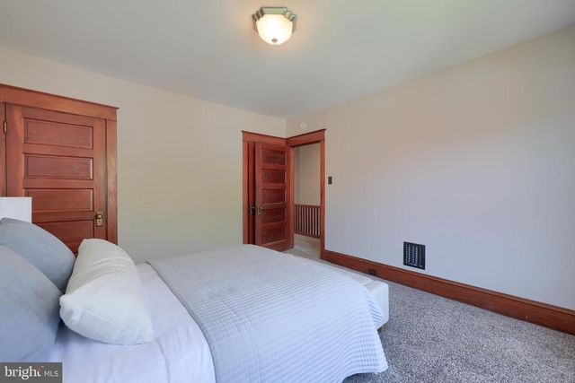 15 E FILBERT STREET, Lancaster, PA 17603